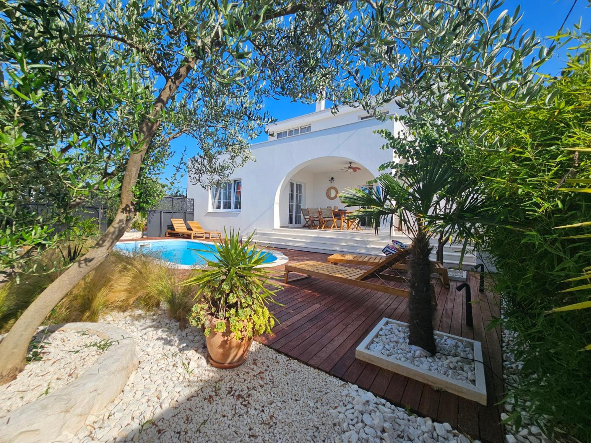 The Three Flowers Pool House Трогир Экстерьер фото