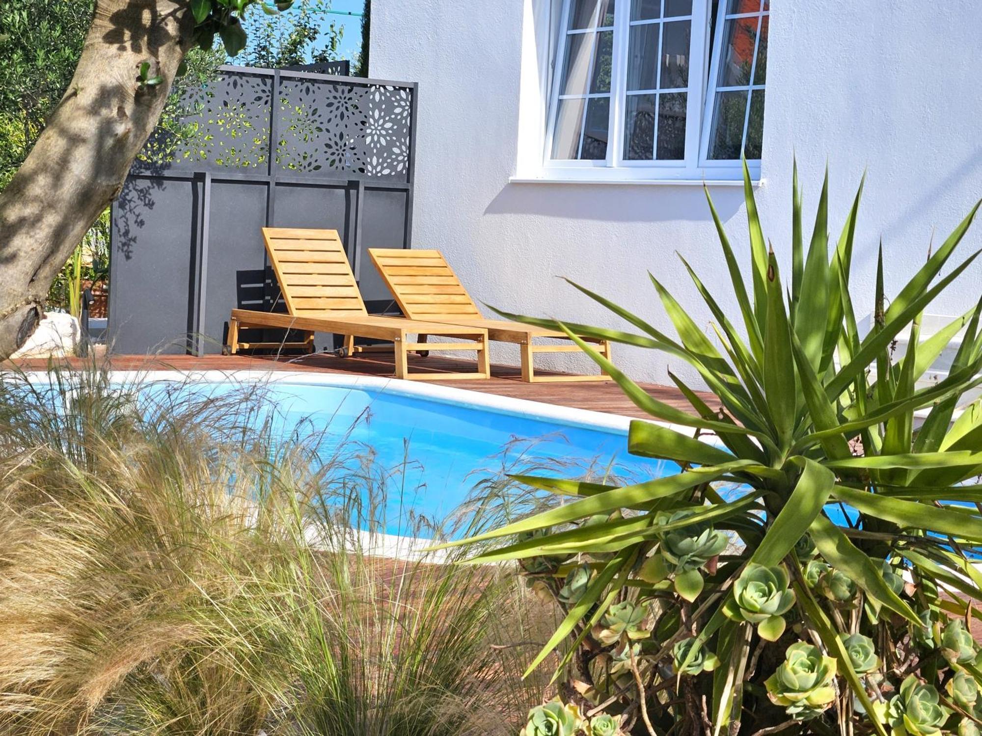 The Three Flowers Pool House Трогир Экстерьер фото