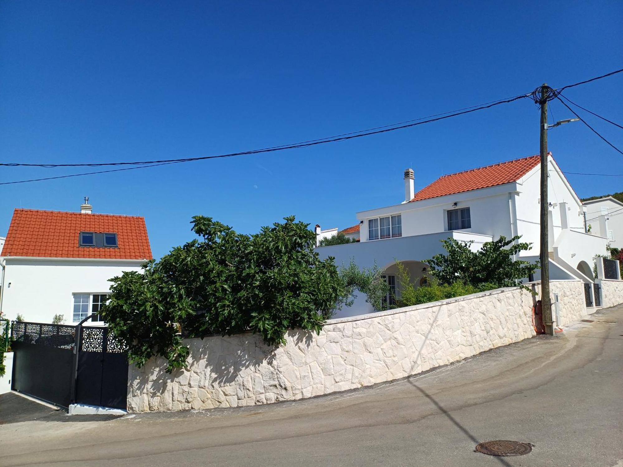 The Three Flowers Pool House Трогир Экстерьер фото