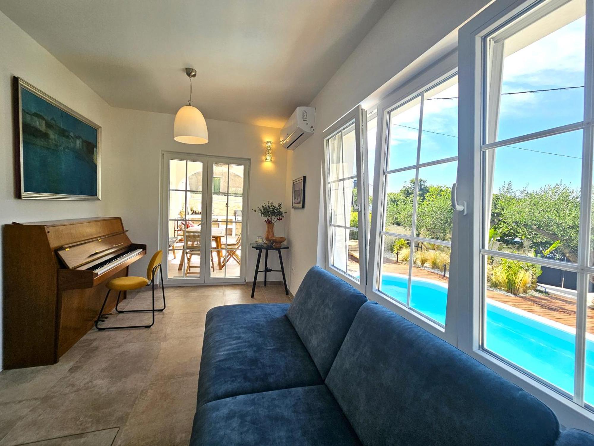 The Three Flowers Pool House Трогир Экстерьер фото